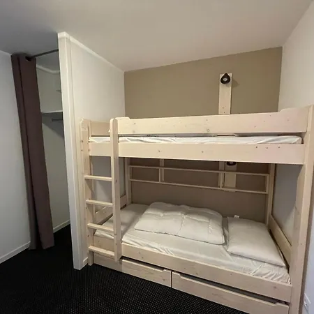 Gourette 4 Pers Avec Terrasse, Animaux Admis - Fr-1-860-43